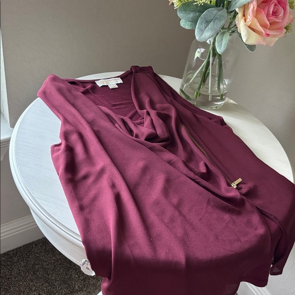 MK Chic Burgundy Drape Top with Zipper Accent - Picture 1 of 2